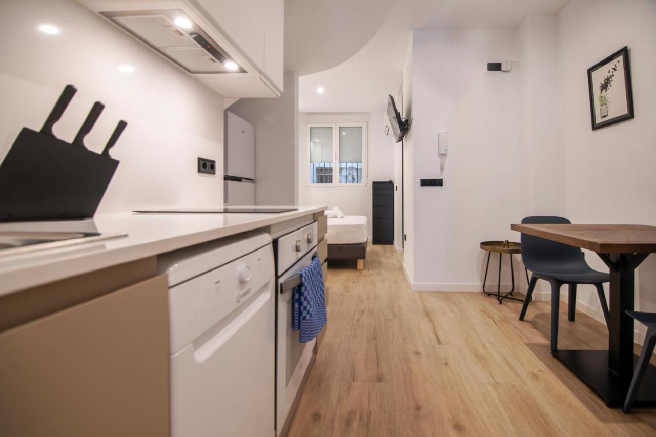 Vlc Host- Eixarchs Apartment บาเลนเซีย ภายนอก รูปภาพ