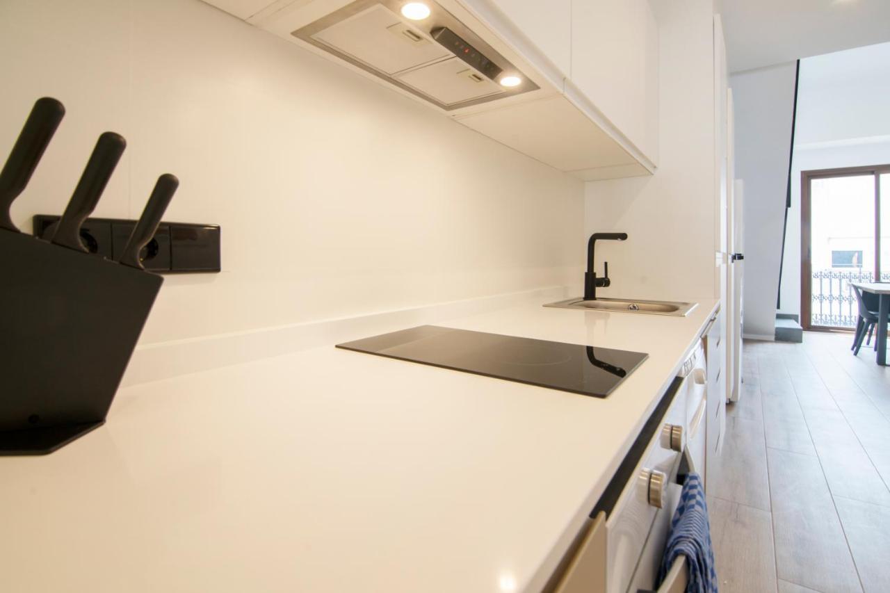 Vlc Host- Eixarchs Apartment บาเลนเซีย ภายนอก รูปภาพ