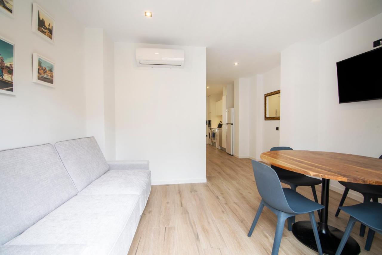 Vlc Host- Eixarchs Apartment บาเลนเซีย ภายนอก รูปภาพ