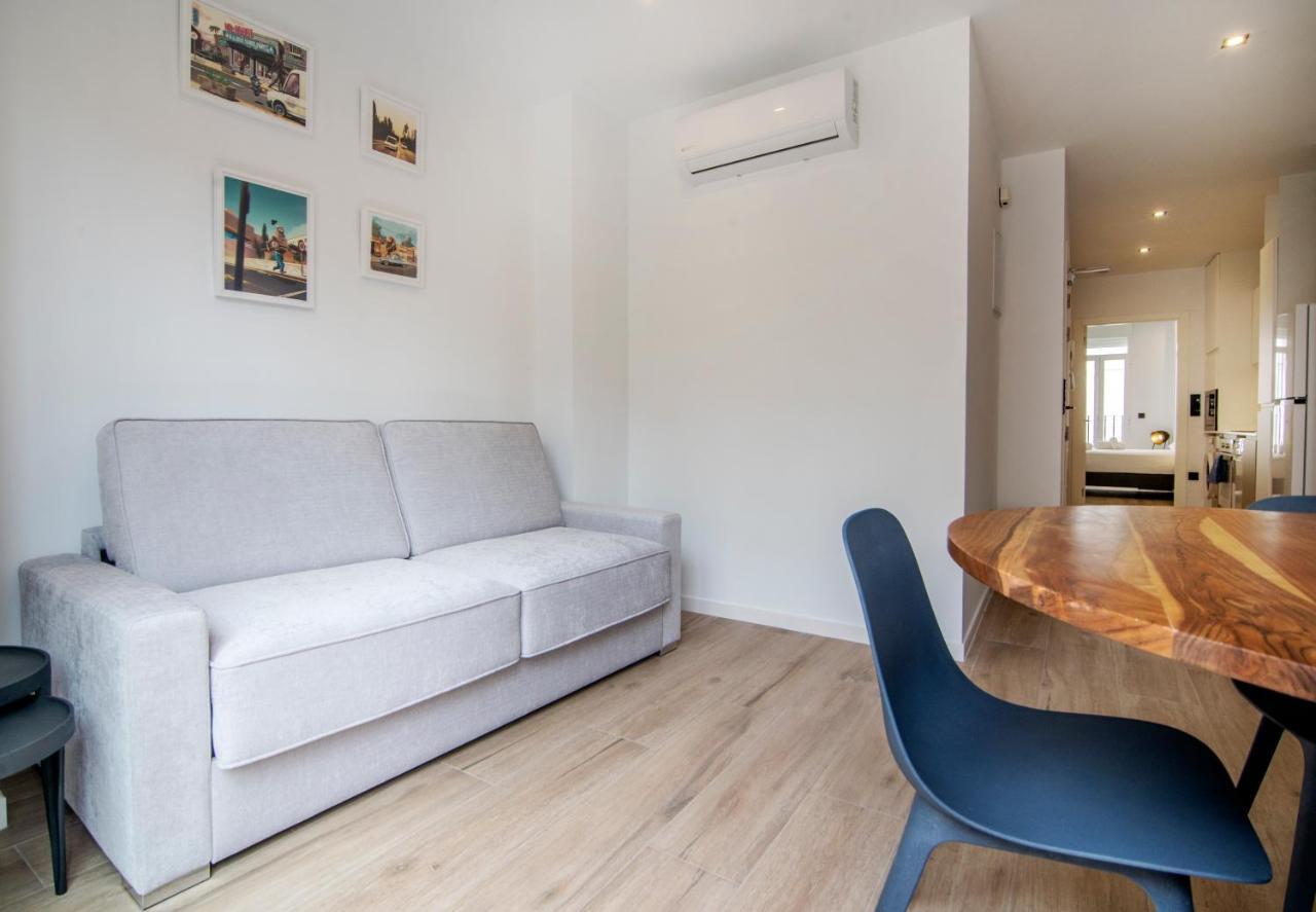 Vlc Host- Eixarchs Apartment บาเลนเซีย ภายนอก รูปภาพ