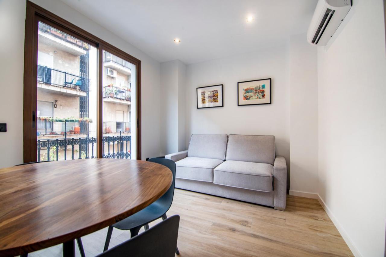 Vlc Host- Eixarchs Apartment บาเลนเซีย ภายนอก รูปภาพ
