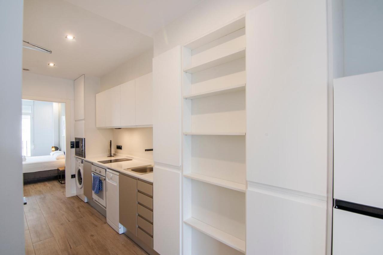 Vlc Host- Eixarchs Apartment บาเลนเซีย ภายนอก รูปภาพ