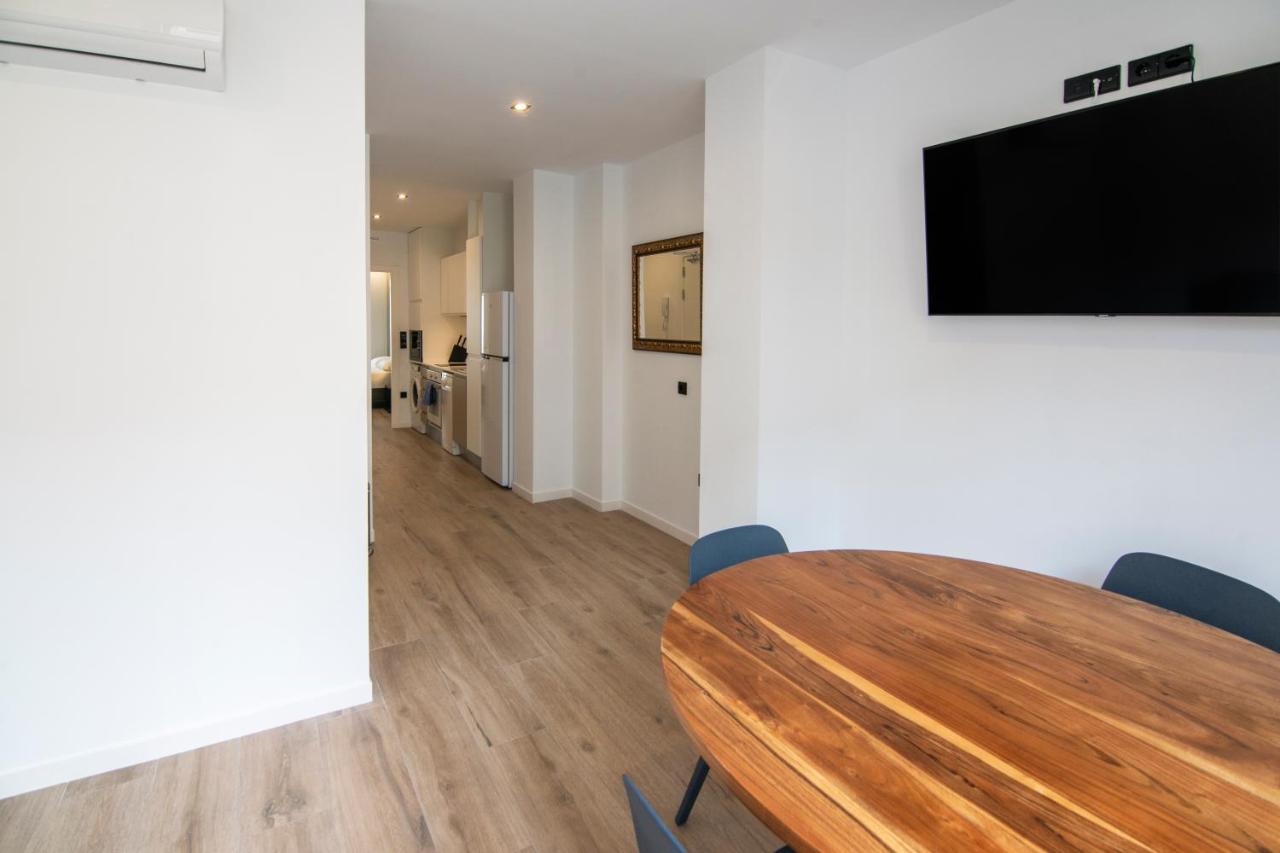 Vlc Host- Eixarchs Apartment บาเลนเซีย ภายนอก รูปภาพ