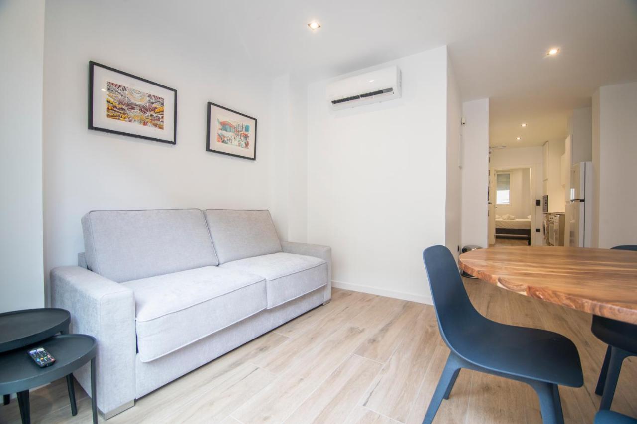 Vlc Host- Eixarchs Apartment บาเลนเซีย ภายนอก รูปภาพ