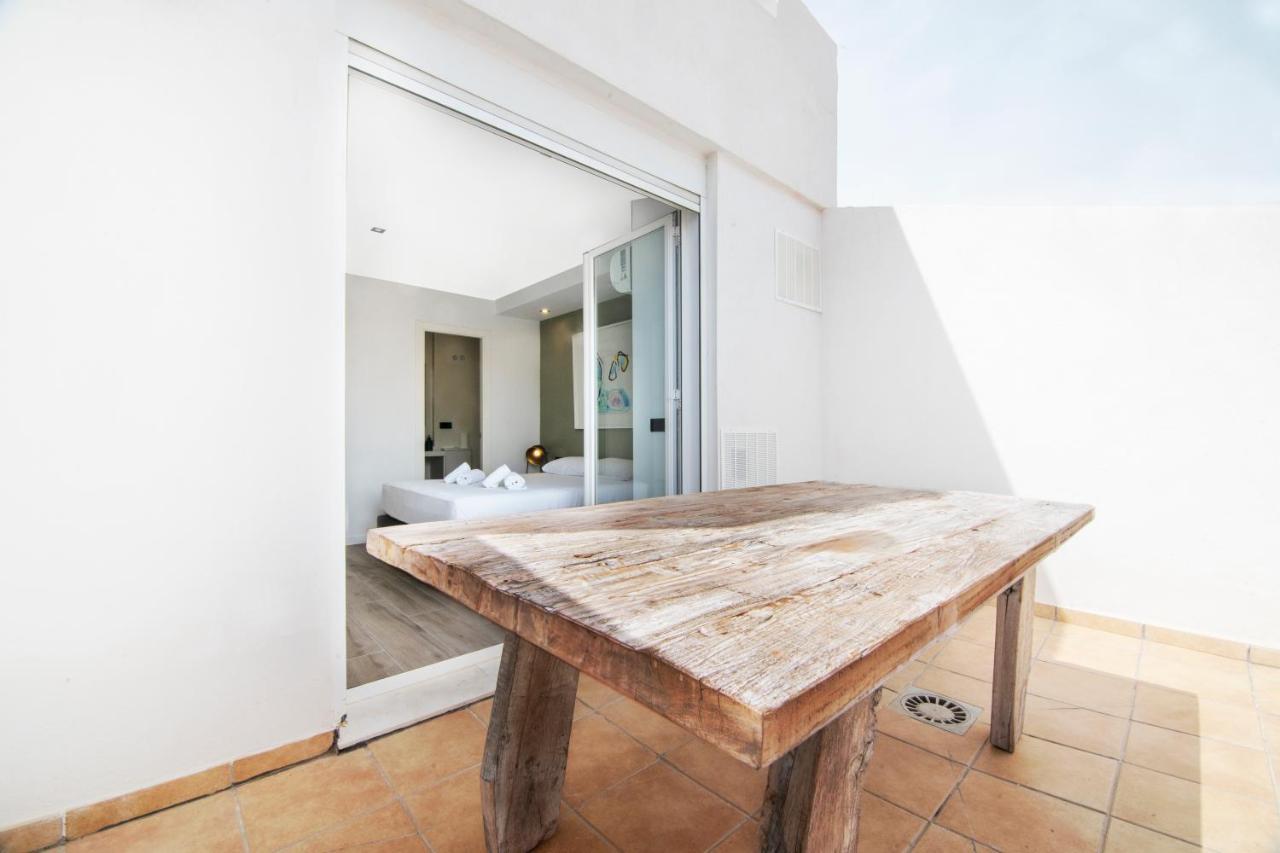 Vlc Host- Eixarchs Apartment บาเลนเซีย ภายนอก รูปภาพ
