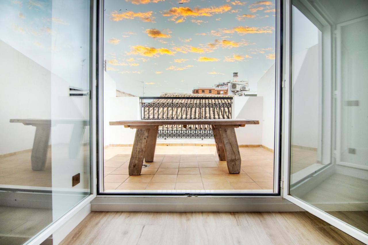 Vlc Host- Eixarchs Apartment บาเลนเซีย ภายนอก รูปภาพ