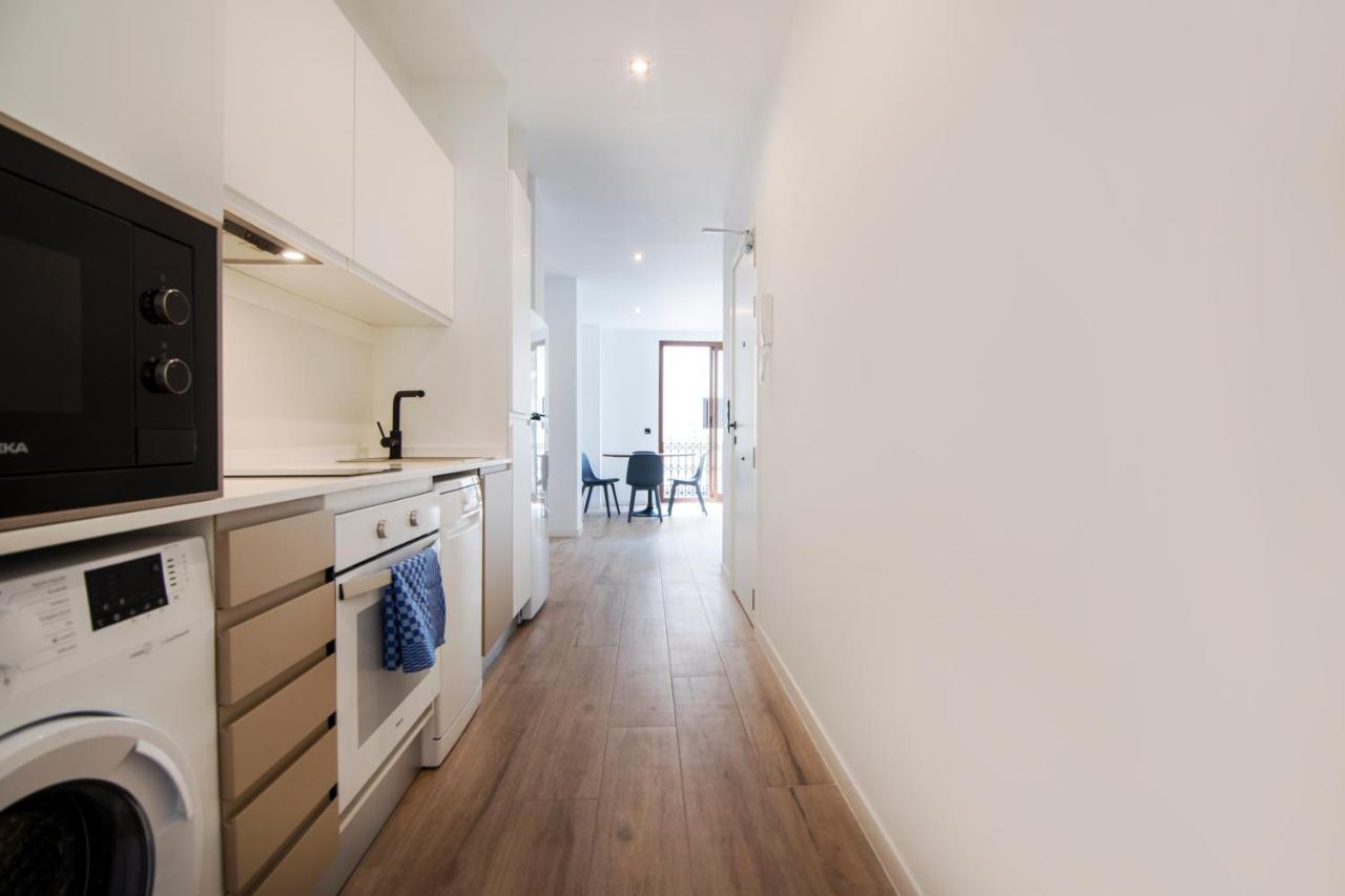 Vlc Host- Eixarchs Apartment บาเลนเซีย ภายนอก รูปภาพ