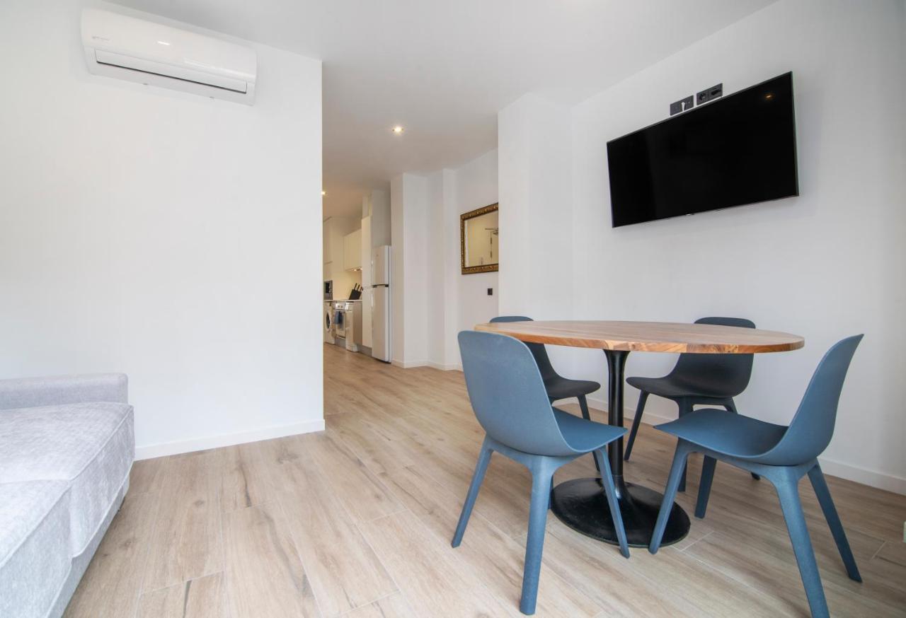 Vlc Host- Eixarchs Apartment บาเลนเซีย ภายนอก รูปภาพ