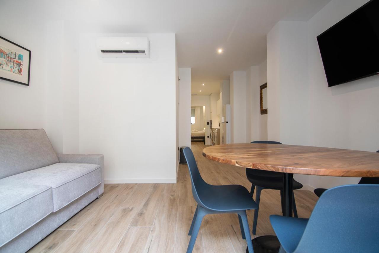 Vlc Host- Eixarchs Apartment บาเลนเซีย ภายนอก รูปภาพ